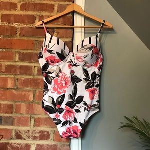One Piece Cupshe Swimsuit